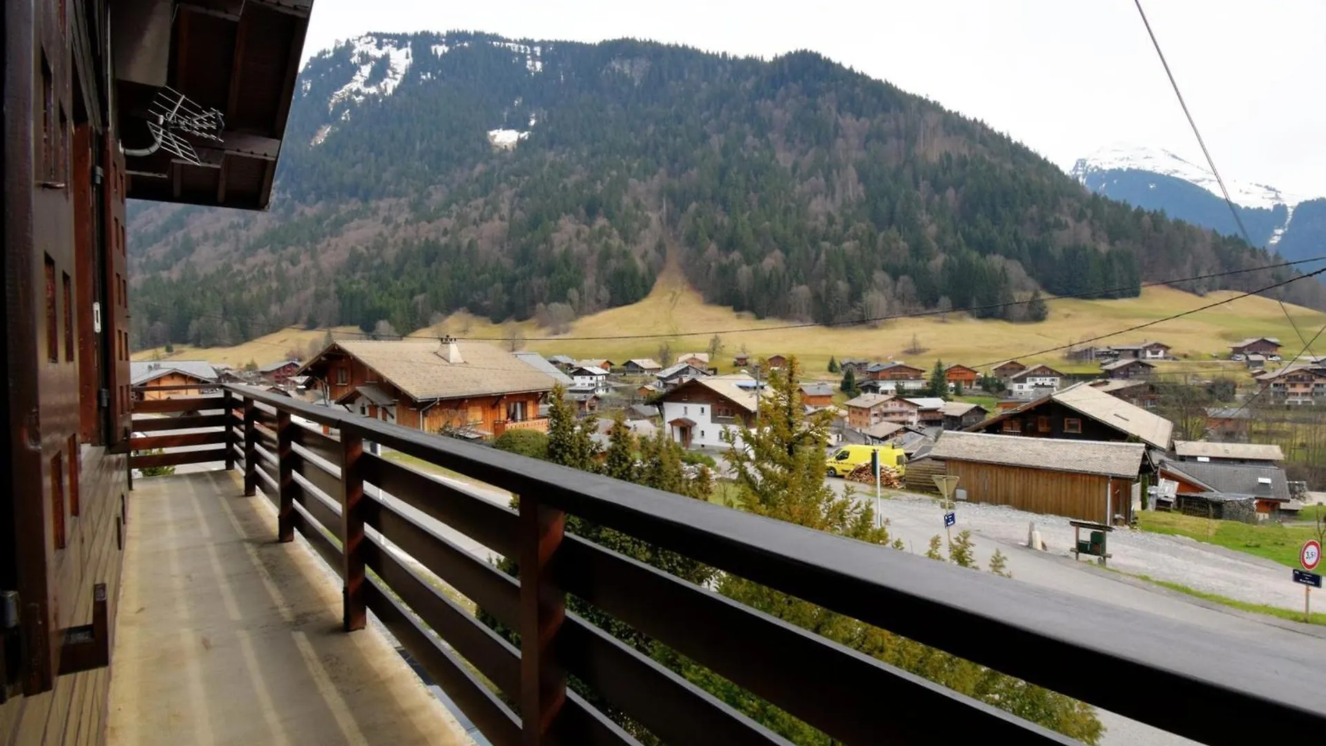 Chalet Cosy A Morzine, Proche Navettes, Avec Garage, Terrasse Et Equipements Complets - Fr-1-524-13